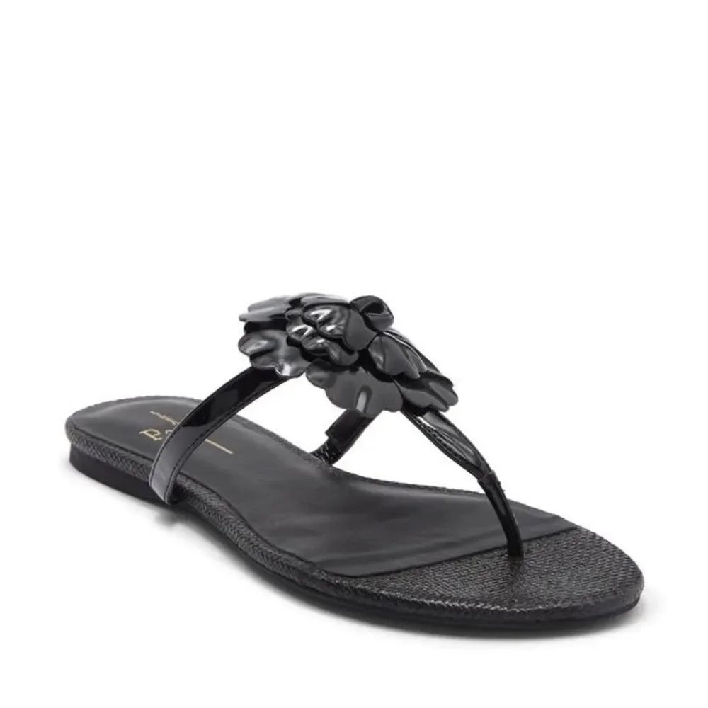 Línea Paolo | laurel flower sandal